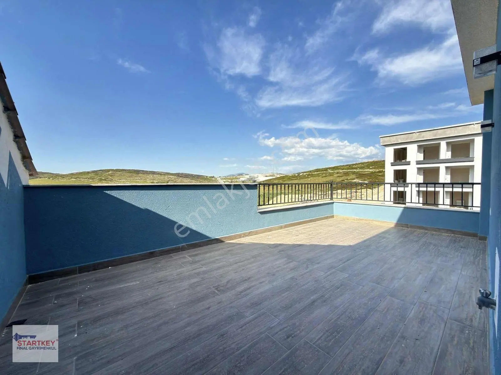 Menemen Seyrek Satılık Villa 3+1 Triplex Havuzlu Güvenlikli Site — fotoğraf 7