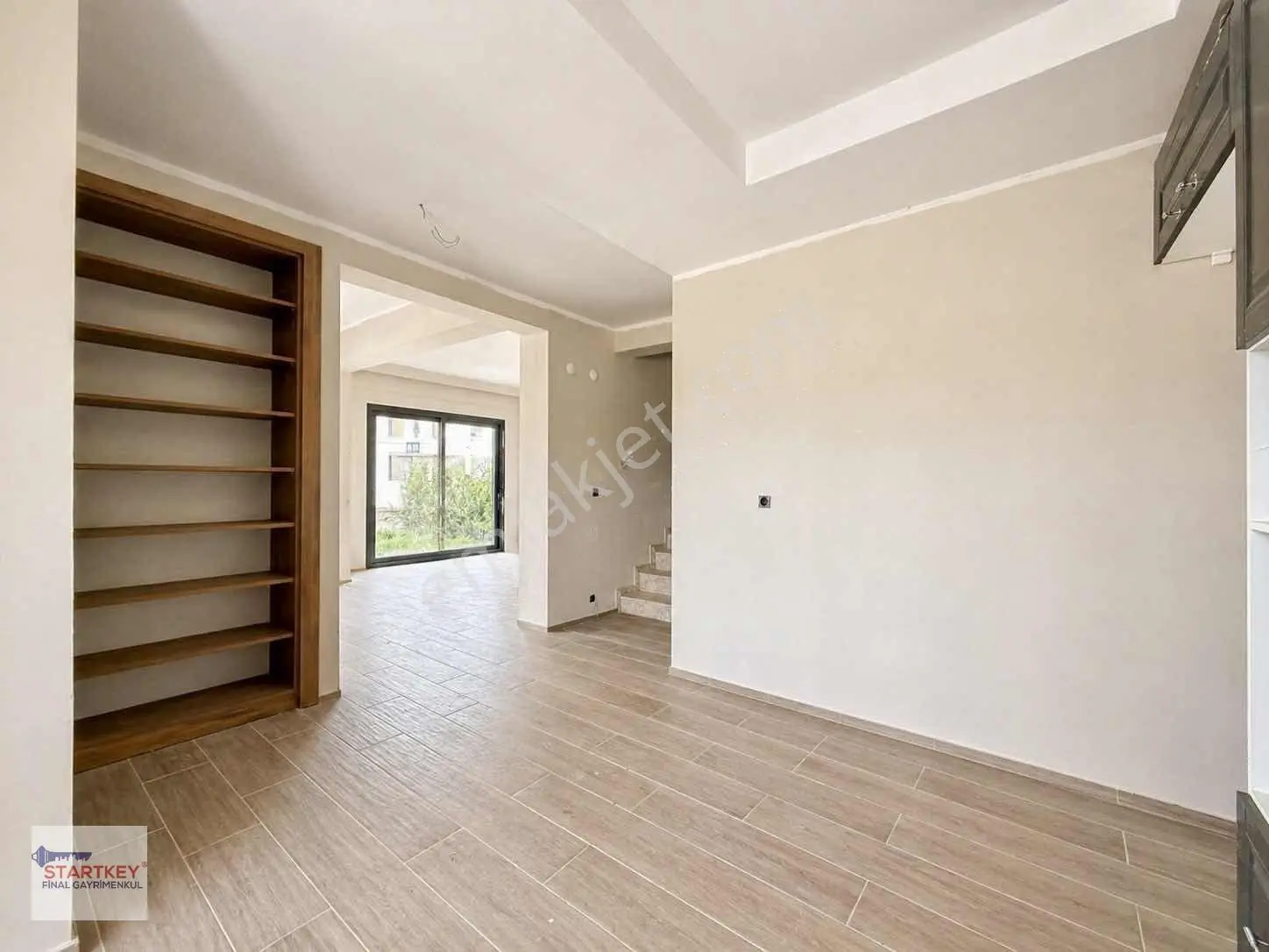Menemen Seyrek Satılık Villa 3+1 Triplex Havuzlu Güvenlikli Site — fotoğraf 11