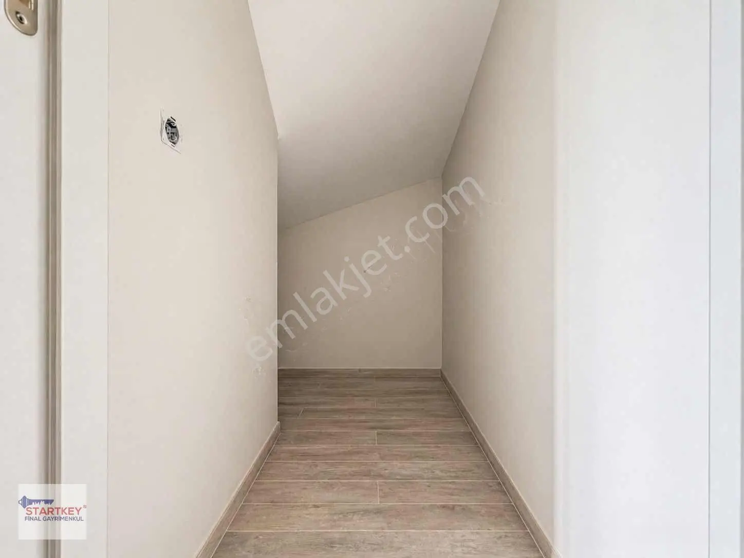 Menemen Seyrek Satılık Villa 3+1 Triplex Havuzlu Güvenlikli Site — fotoğraf 25