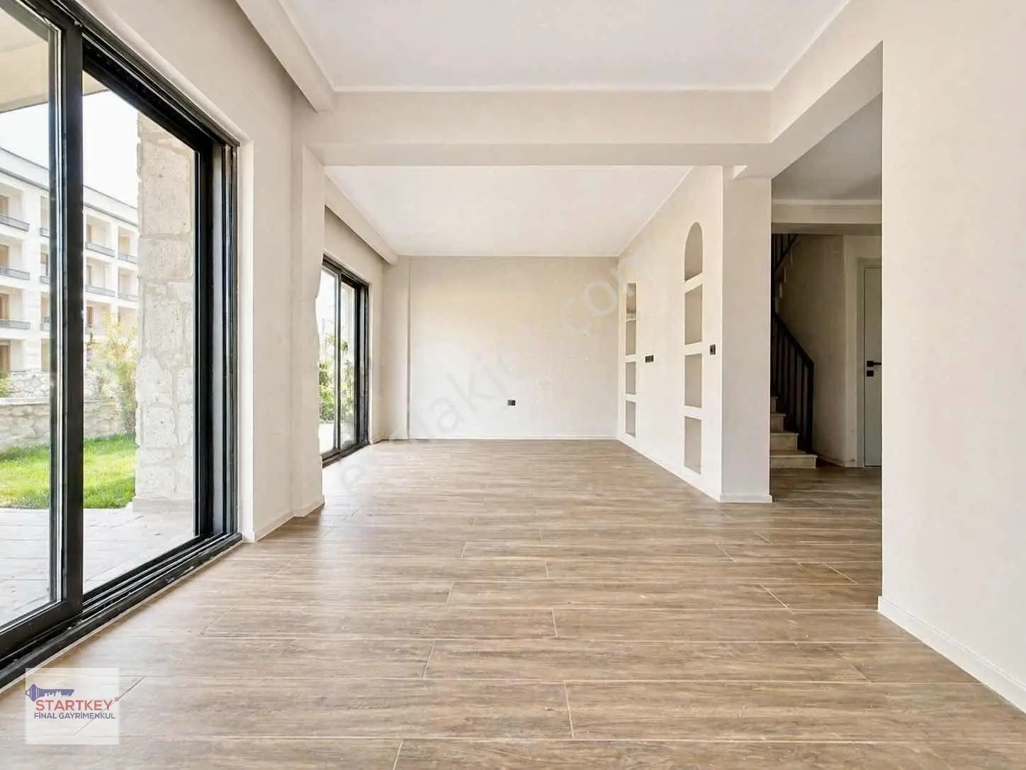 Menemen Seyrek Satılık Villa 3+1 Triplex Havuzlu Güvenlikli Site — fotoğraf 26