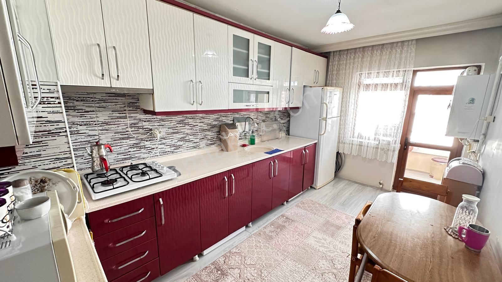!!hayal'den Ön Cephe Çift Balkonlu E.banyolu Kaçırılmaz Fiyatta Daire!! — fotoğraf 3