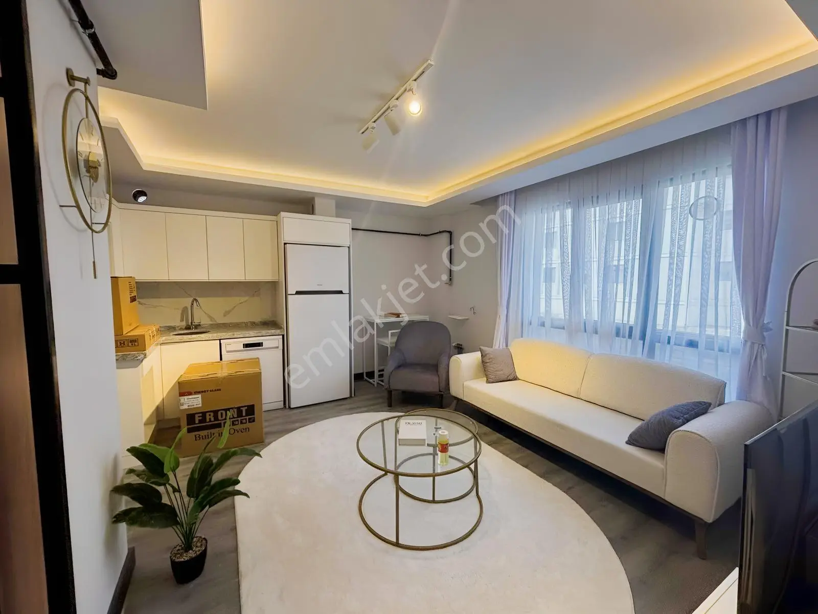 Atakumun Kalbinde Satılık Lüks Eşyalı 1+1 Daire
