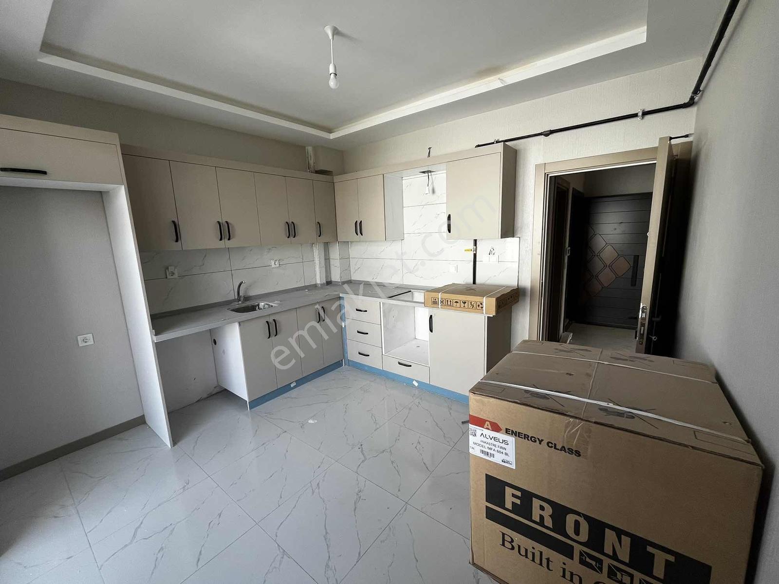 Karaman Caddesine Yürüme Mesafesinde Satılık 3+1 — fotoğraf 3