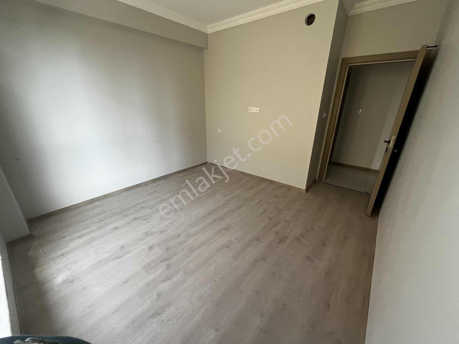 Karaman Caddesine Yürüme Mesafesinde Satılık 3+1 — fotoğraf 13