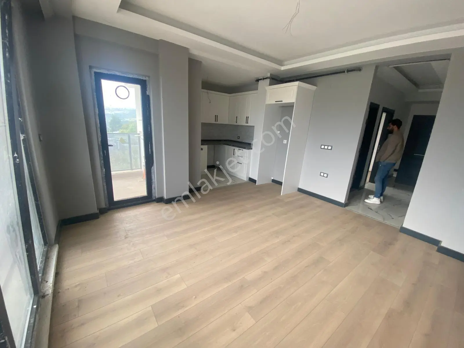 Derecik Mahallesinde Harika Konumda Bulvara 50 Metre..3+0 — fotoğraf 8