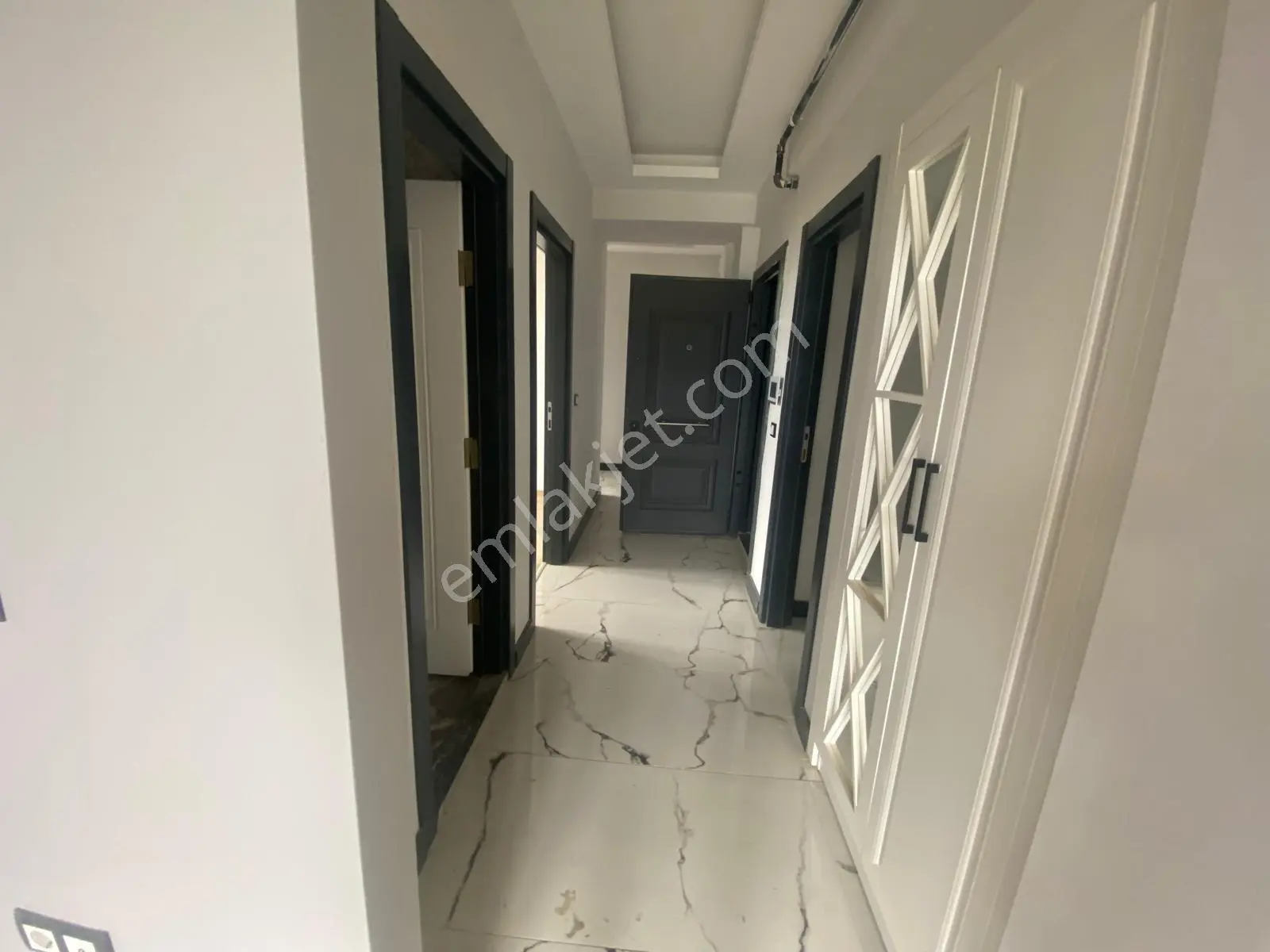 Derecik Mahallesinde Harika Konumda Bulvara 50 Metre..3+0 — fotoğraf 11