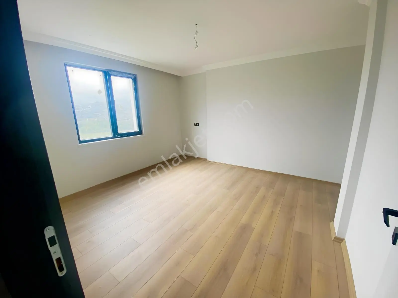 Derecik Mahallesinde Harika Konumda Bulvara 50 Metre..3+0 — fotoğraf 17