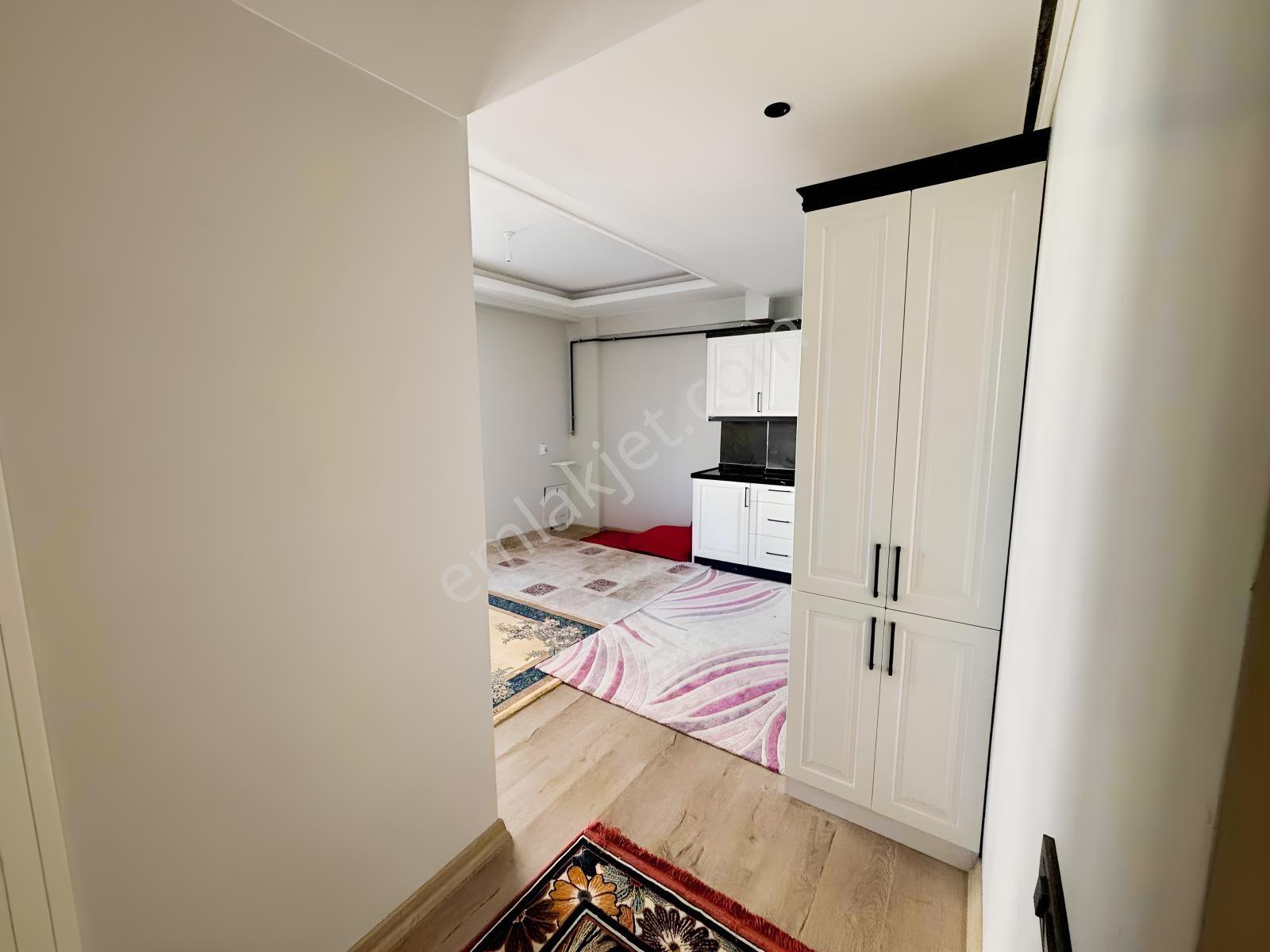 Erlife & Yegden Küçükkolpınarda Satılık Geniş 1+1 Daire — fotoğraf 2