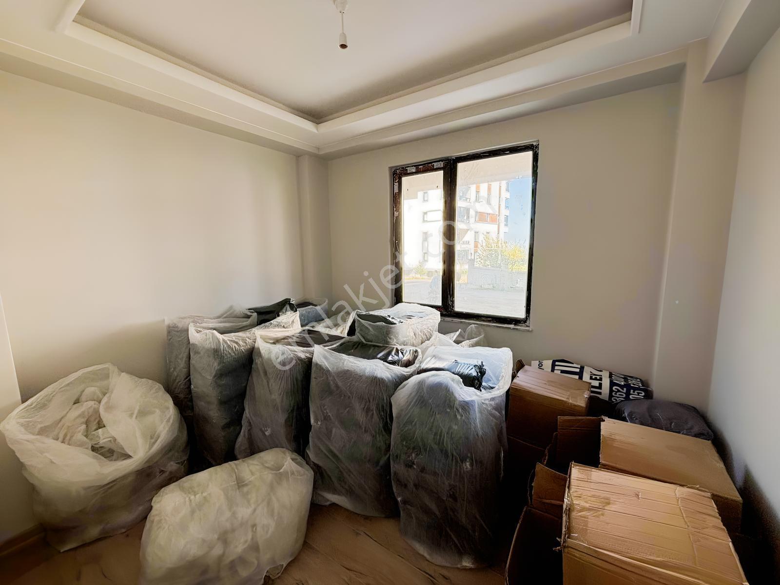 Erlife & Yegden Küçükkolpınarda Satılık Geniş 1+1 Daire — fotoğraf 7