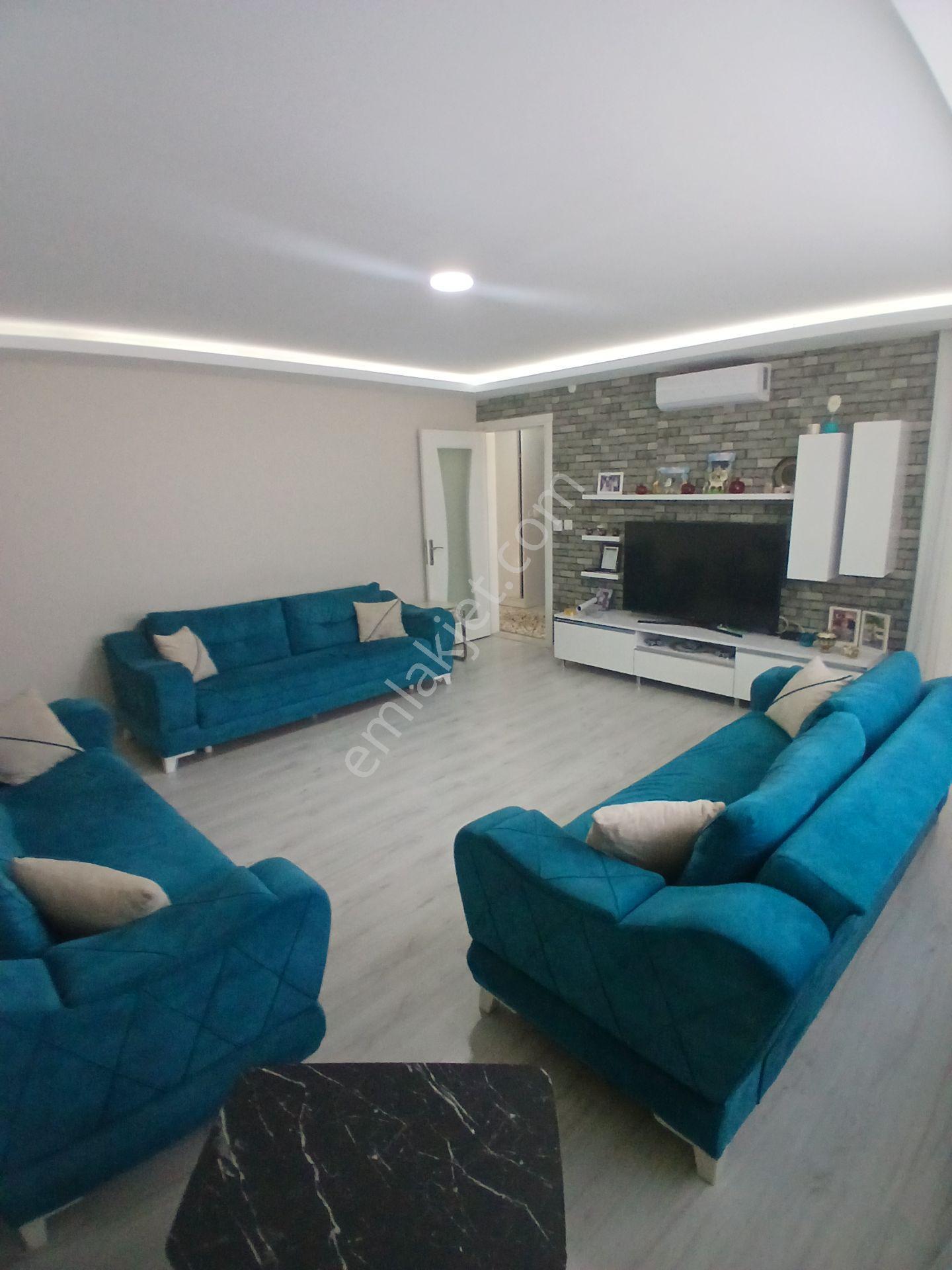 Karabağlar Selvili'de Modern Tasarımlı 2+1 Satılık Daire — fotoğraf 3