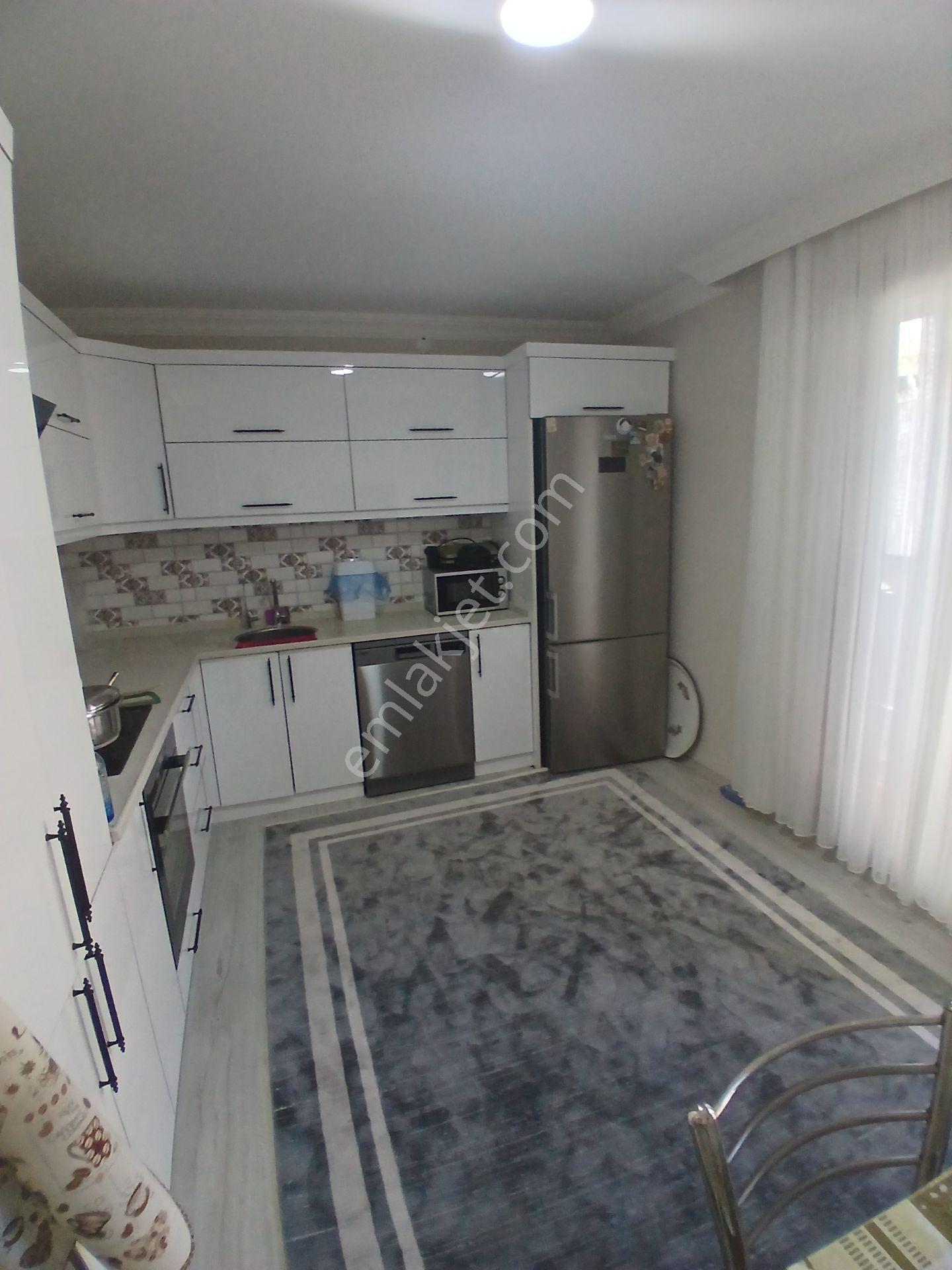 Karabağlar Selvili'de Modern Tasarımlı 2+1 Satılık Daire — fotoğraf 6
