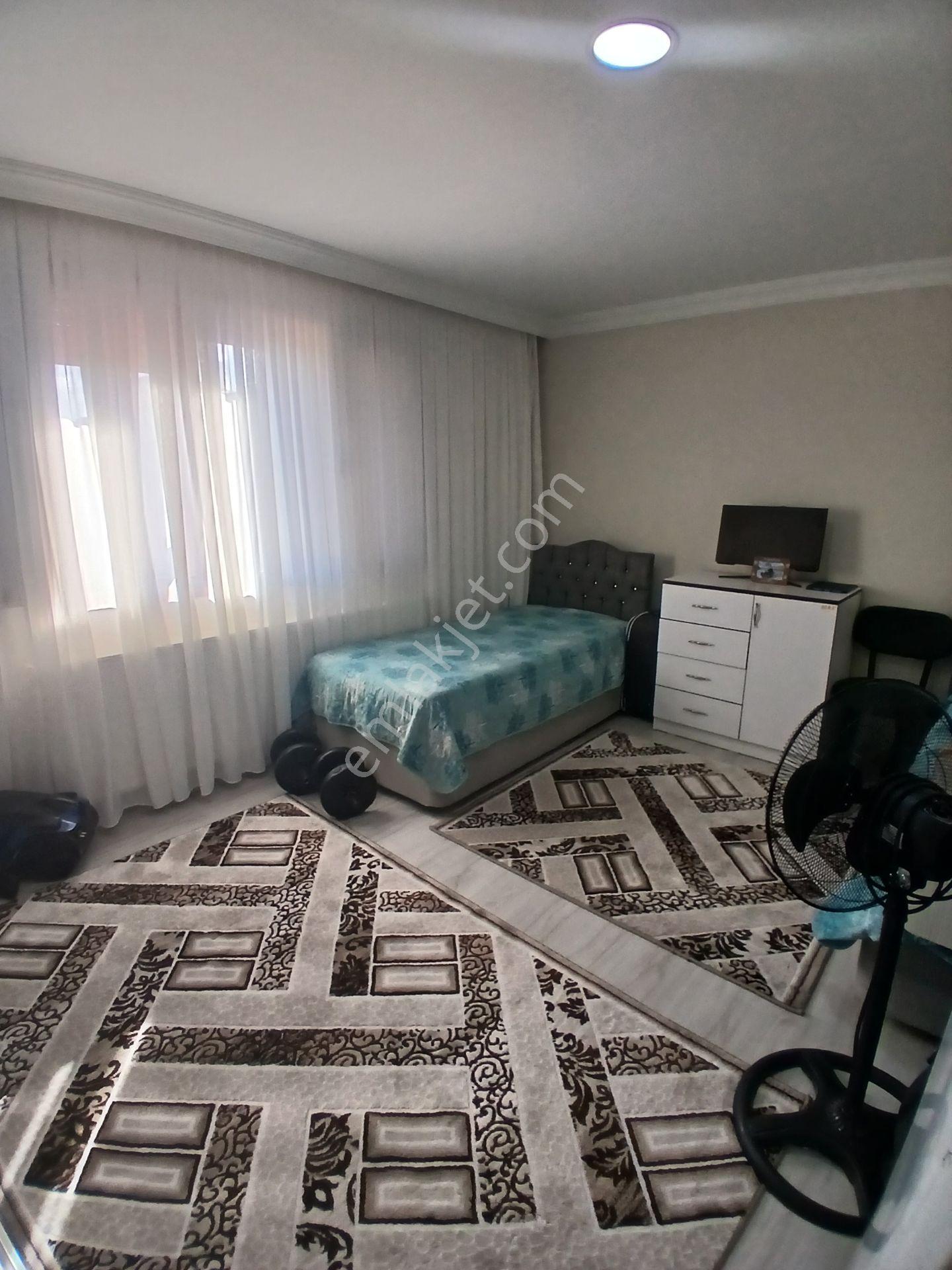 Karabağlar Selvili'de Modern Tasarımlı 2+1 Satılık Daire — fotoğraf 13