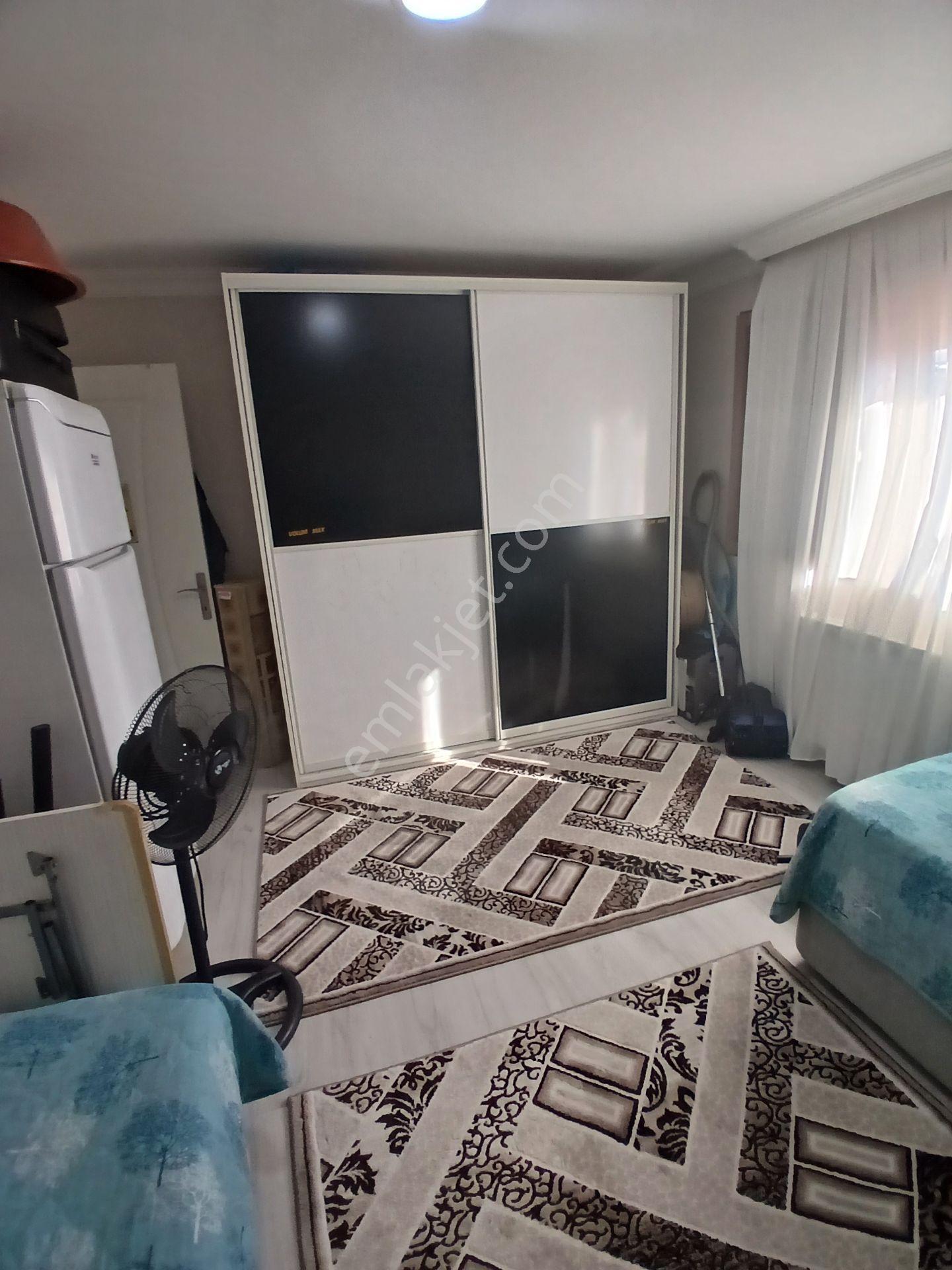 Karabağlar Selvili'de Modern Tasarımlı 2+1 Satılık Daire — fotoğraf 14
