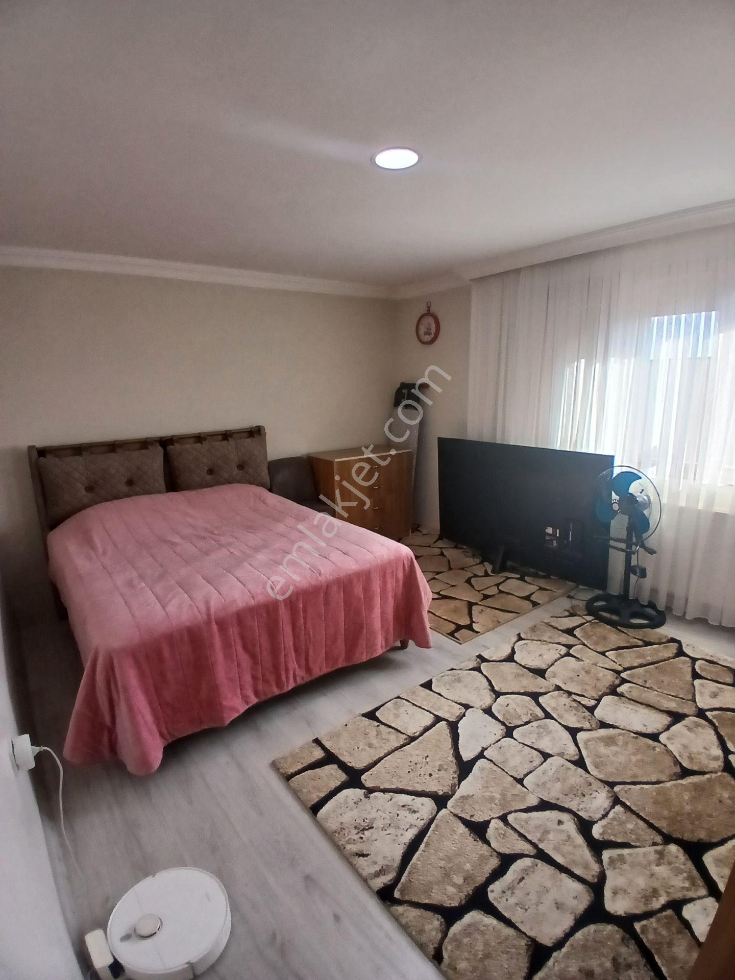 Karabağlar Selvili'de Modern Tasarımlı 2+1 Satılık Daire — fotoğraf 17