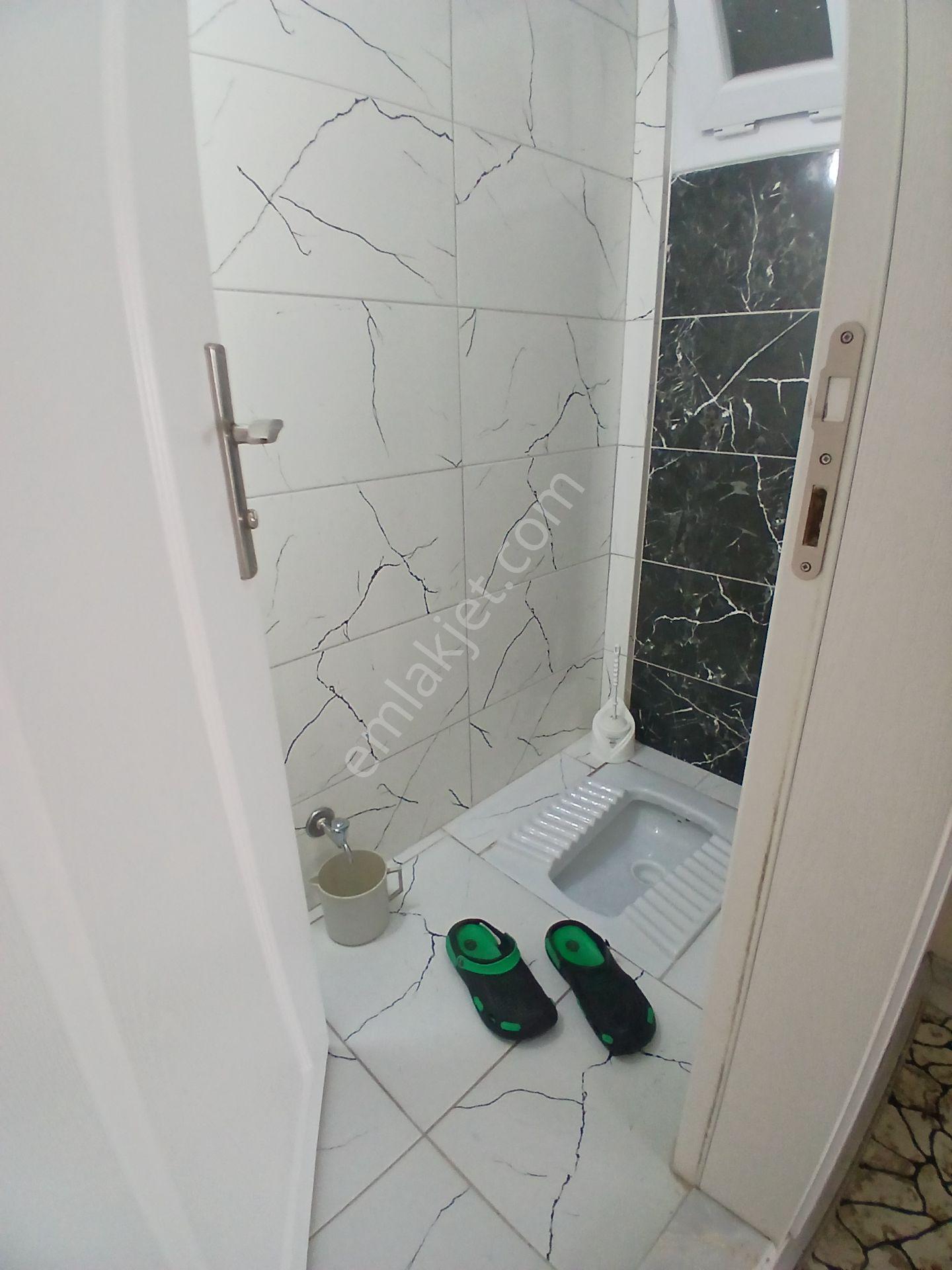 Karabağlar Selvili'de Modern Tasarımlı 2+1 Satılık Daire — fotoğraf 20