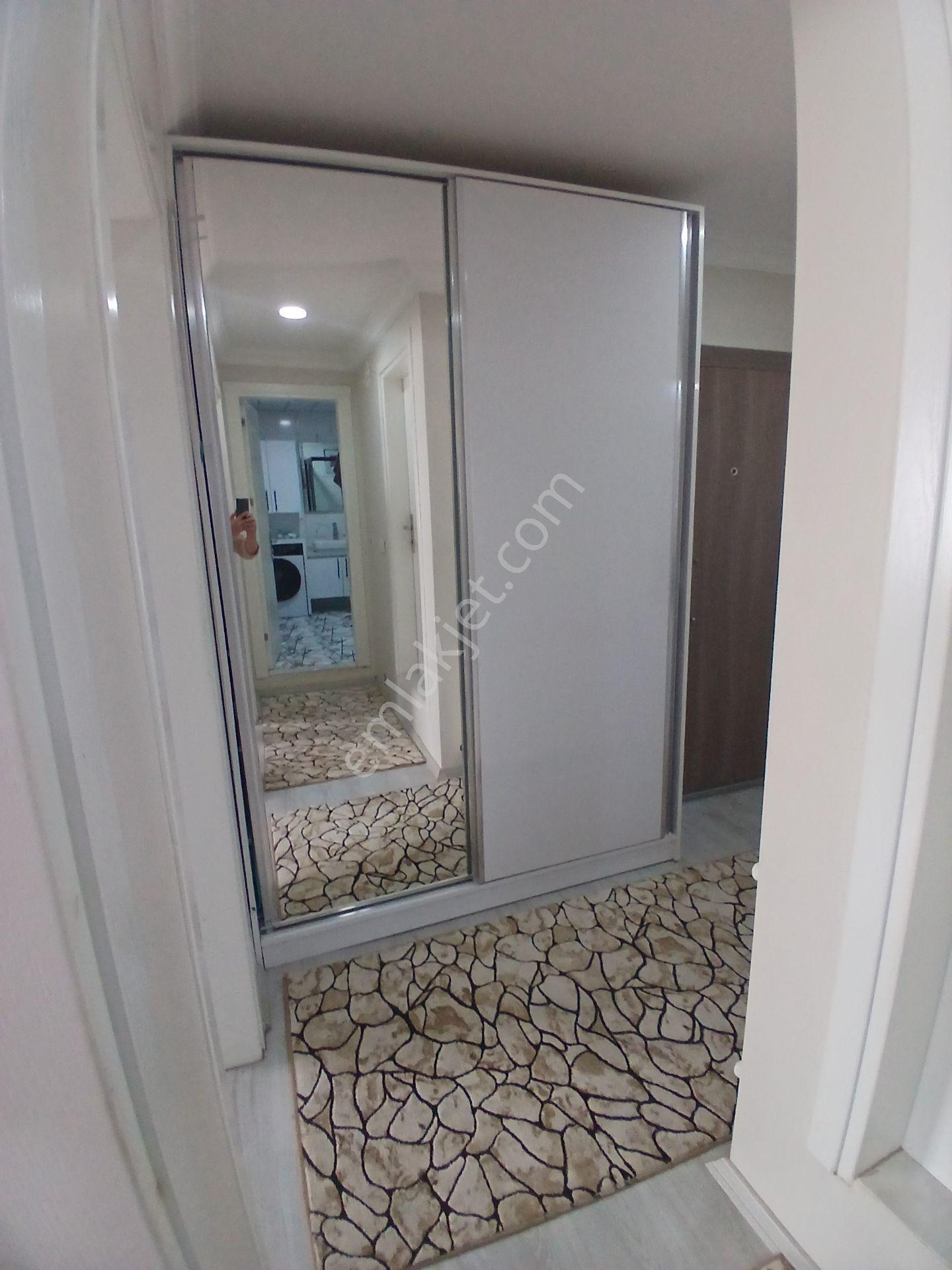 Karabağlar Selvili'de Modern Tasarımlı 2+1 Satılık Daire — fotoğraf 22