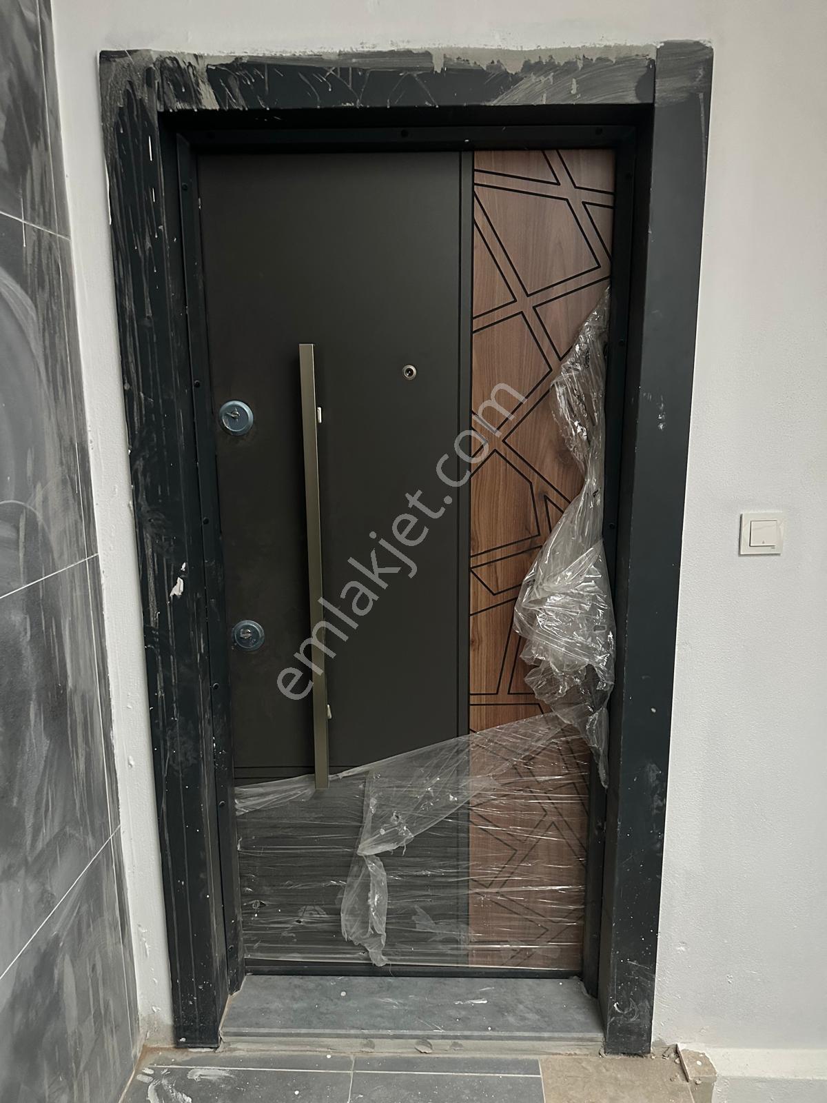 Gökhan Gökdemir'den Kayalık Zeminde Deniz Manzaralı 2+1 Daire — fotoğraf 10