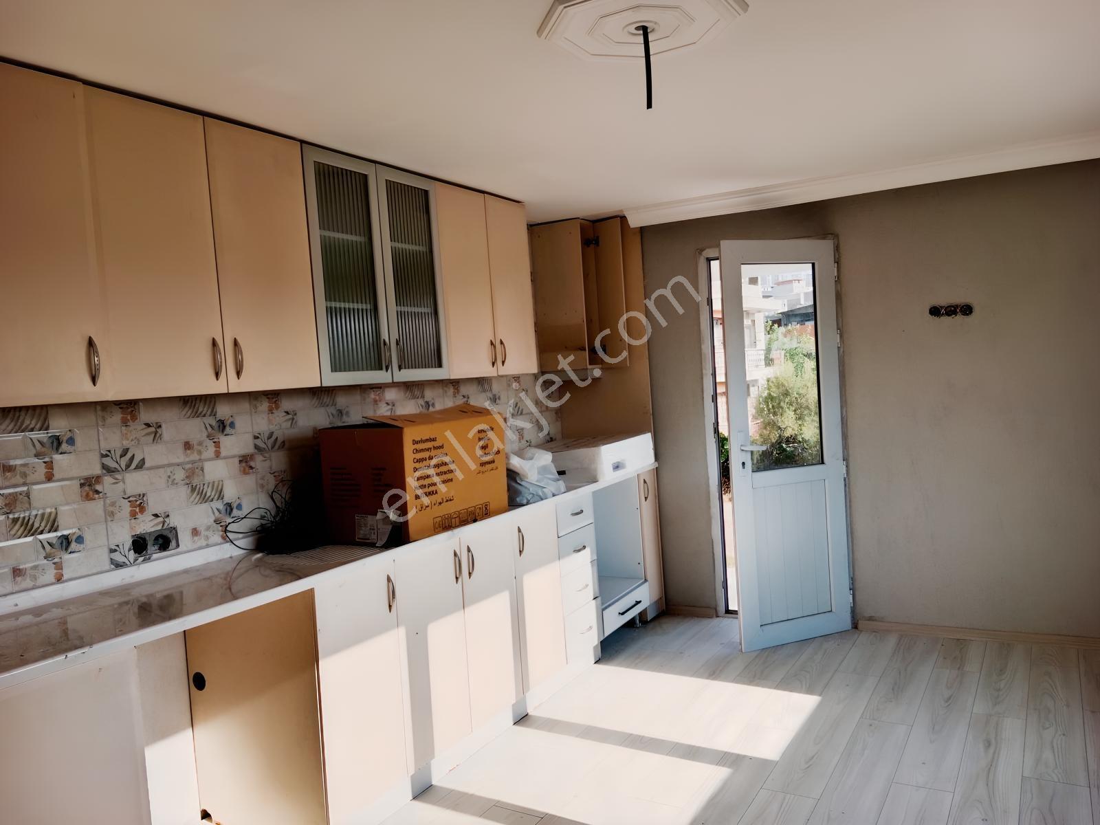 İzmir Harmandalı'da 1.860 M² Tarla İçinde, Bahçeli Müstakil Ev — fotoğraf 13