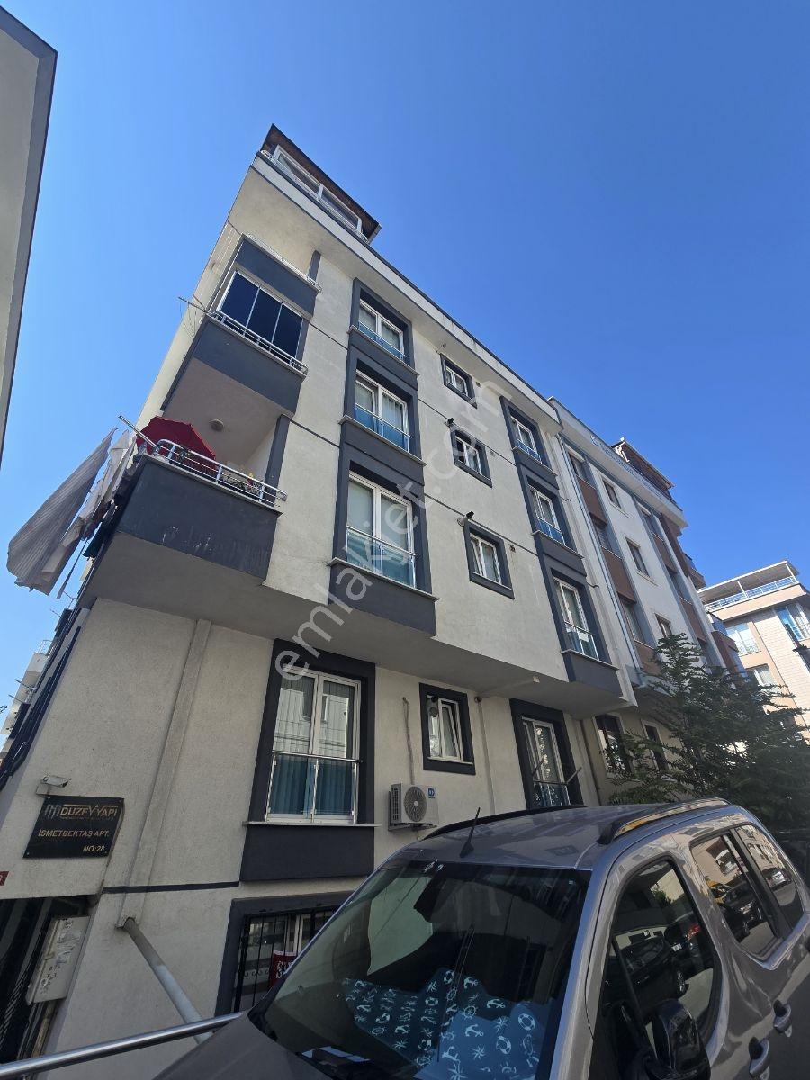 Çakmak Mah Tavukçuyolu Ve İkbal Cad Cephe 2+1 İskanlı Satılık