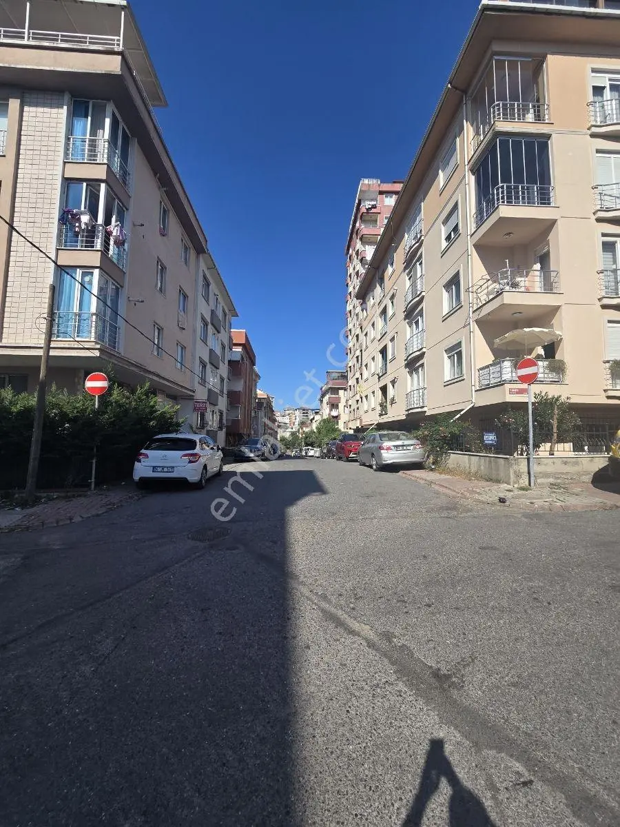 Çakmak Mah Tavukçuyolu Ve İkbal Cad Cephe 2+1 İskanlı Satılık — fotoğraf 5