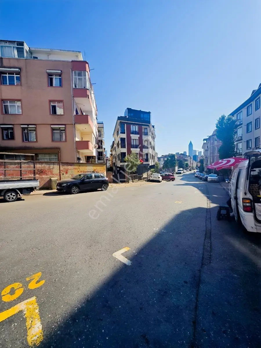Çakmak Mah Tavukçuyolu Ve İkbal Cad Cephe 2+1 İskanlı Satılık — fotoğraf 7