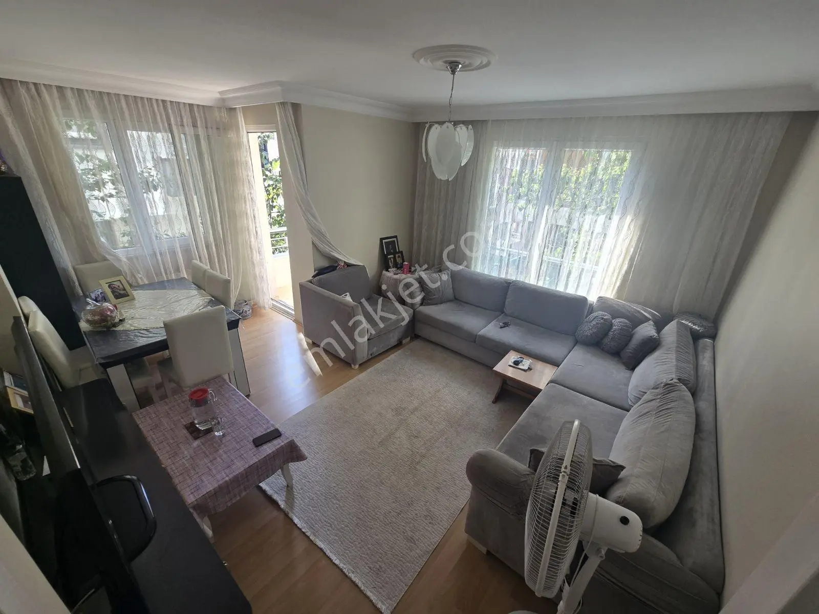 Çakmak Mah Tavukçuyolu Ve İkbal Cad Cephe 2+1 İskanlı Satılık — fotoğraf 12