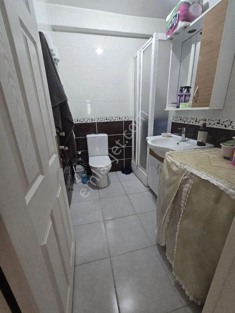 Çakmak Mah Tavukçuyolu Ve İkbal Cad Cephe 2+1 İskanlı Satılık — fotoğraf 20