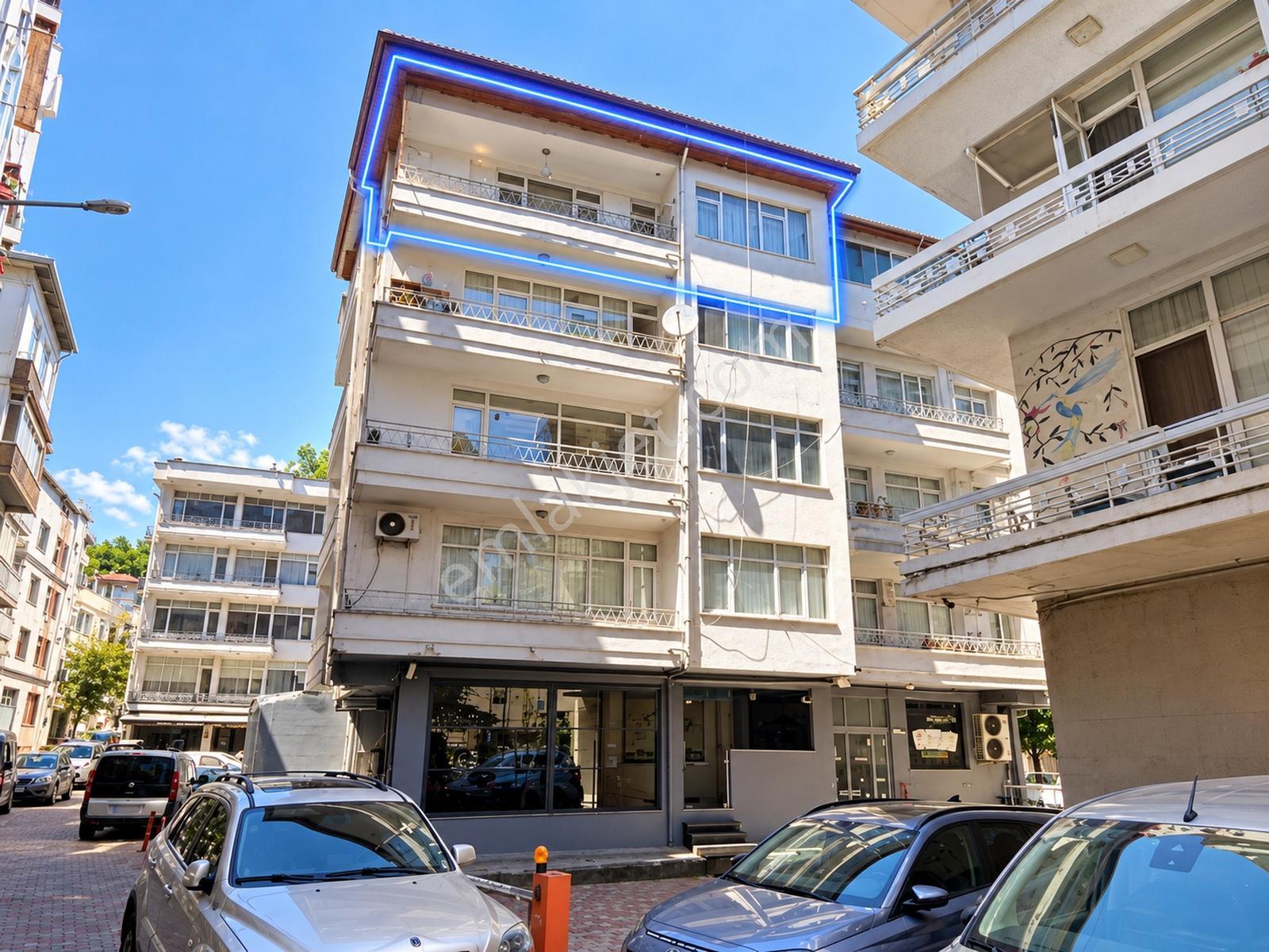 Century 21den Satılık 3+1 Atatürk Bulvarı Üzerinde — fotoğraf 4
