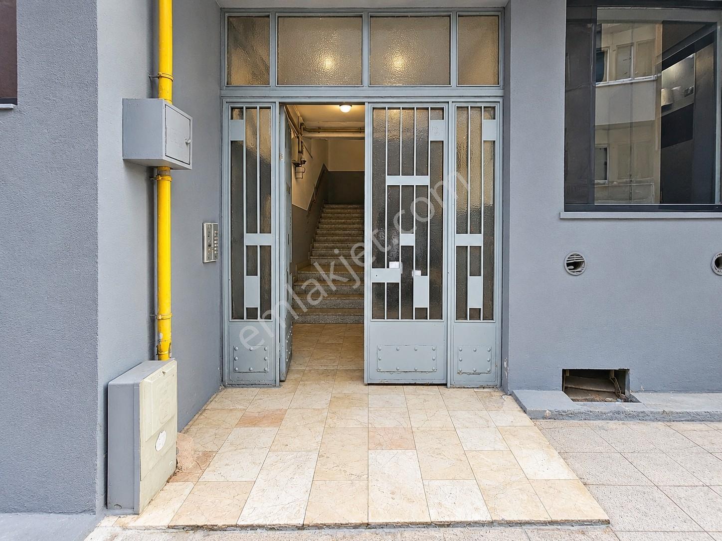 Century 21den Satılık 3+1 Atatürk Bulvarı Üzerinde — fotoğraf 6