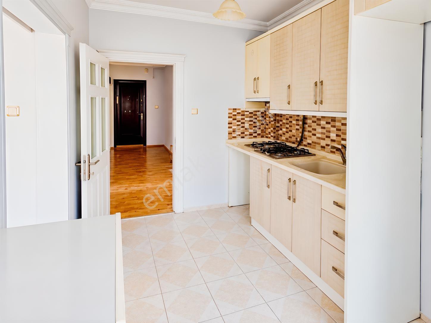 Century 21den Satılık 3+1 Atatürk Bulvarı Üzerinde — fotoğraf 15