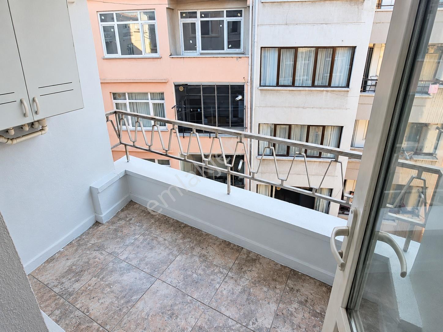 Century 21den Satılık 3+1 Atatürk Bulvarı Üzerinde — fotoğraf 22