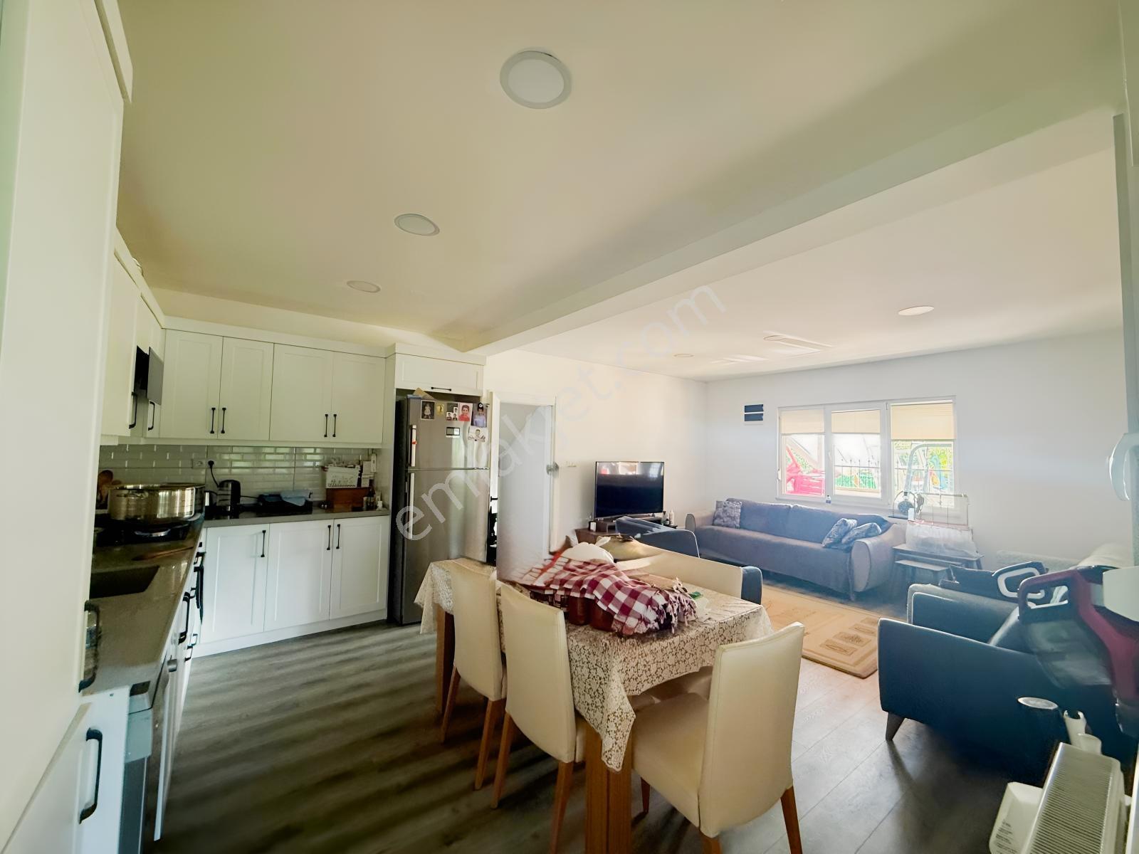 Semra Akkaya'dan Çatalçamda Komple Eşyalı Satılık Köşe Villa! — fotoğraf 19