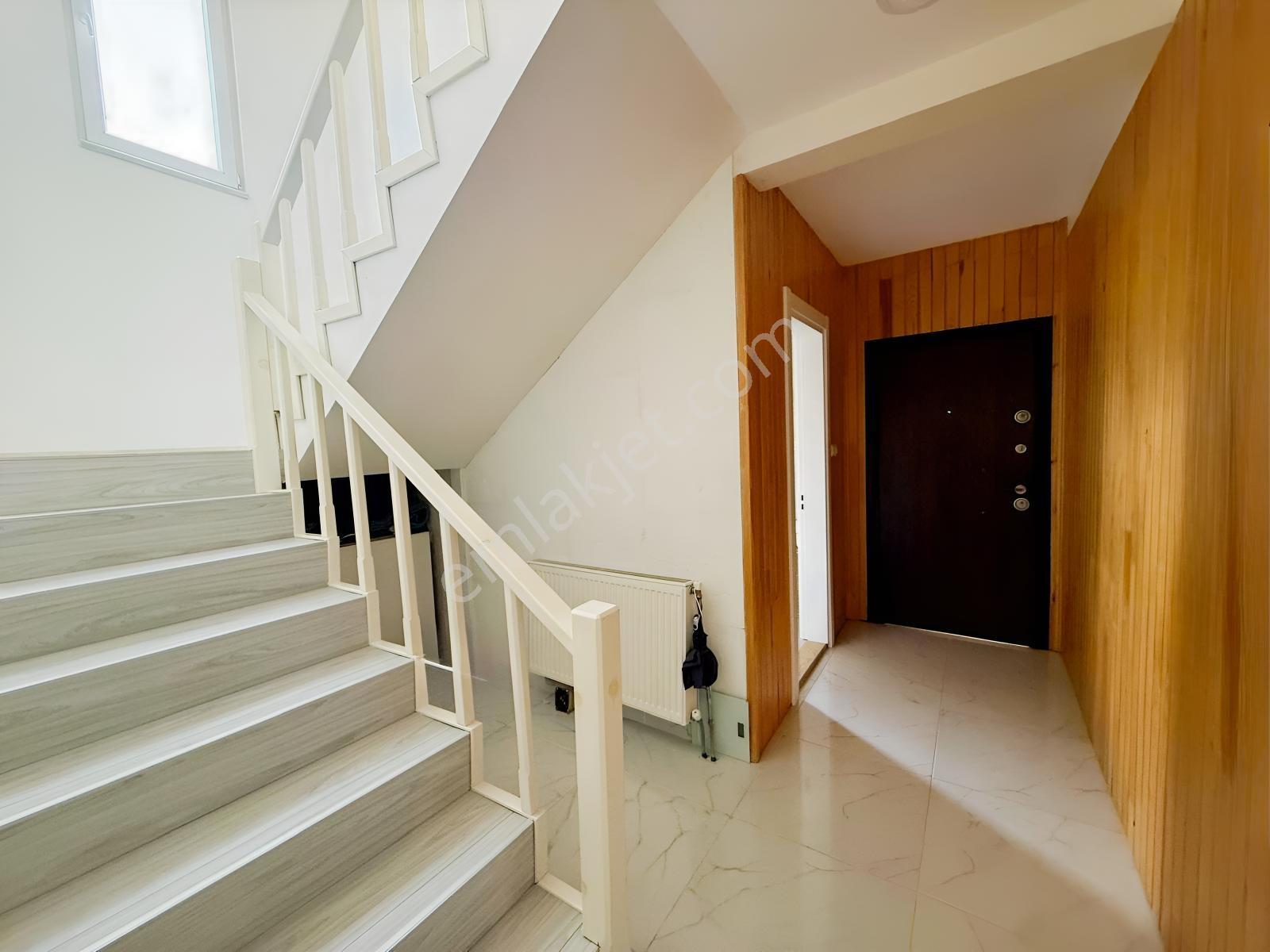 Semra Akkaya'dan Çatalçamda Komple Eşyalı Satılık Köşe Villa! — fotoğraf 24
