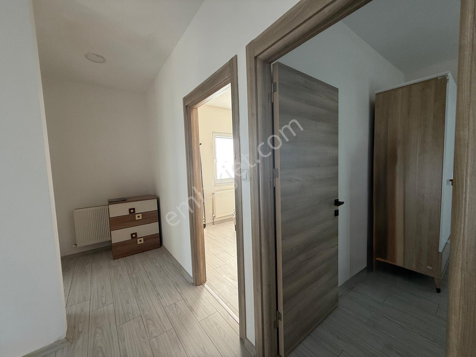 Semra Akkaya'dan Çatalçamda Komple Eşyalı Satılık Köşe Villa! — fotoğraf 26