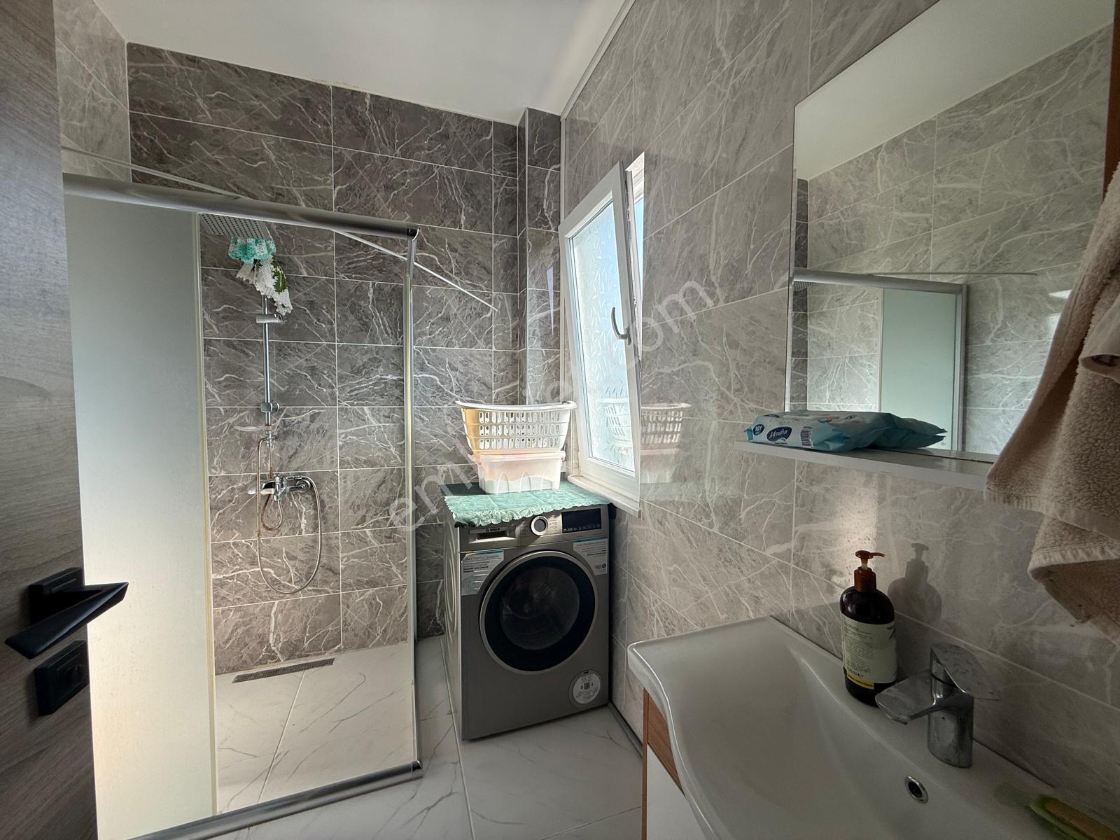 Semra Akkaya'dan Çatalçamda Komple Eşyalı Satılık Köşe Villa! — fotoğraf 33