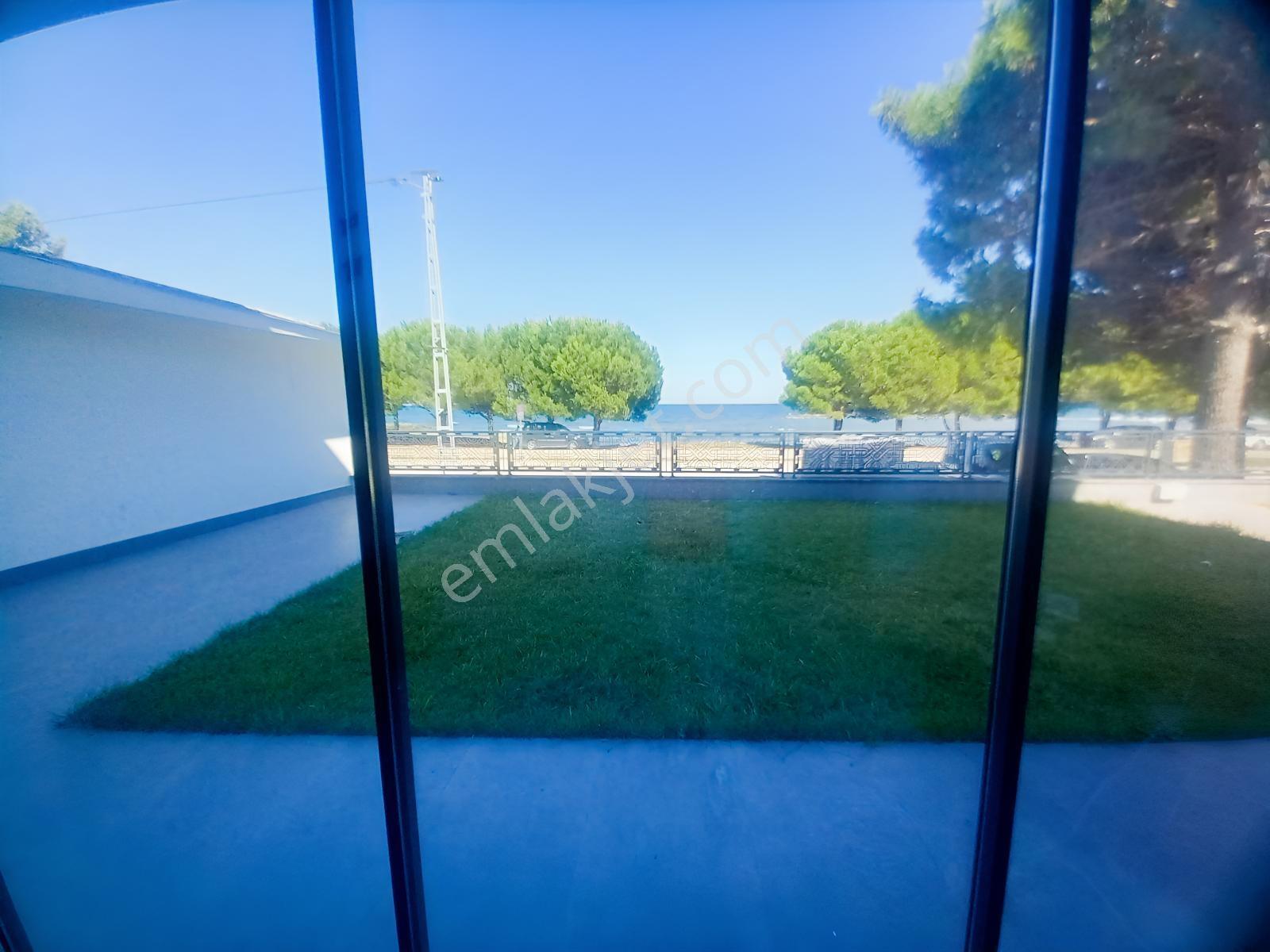 Erlife Yeg Den Çatalçam Da Denize Sıfır Satılık Villa — fotoğraf 11