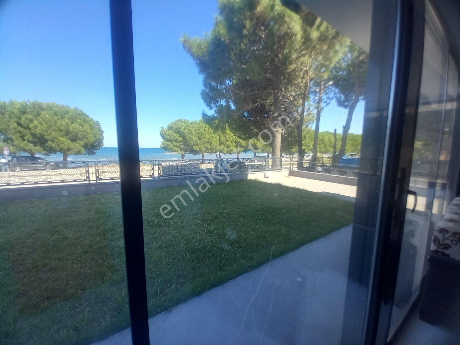 Erlife Yeg Den Çatalçam Da Denize Sıfır Satılık Villa — fotoğraf 12