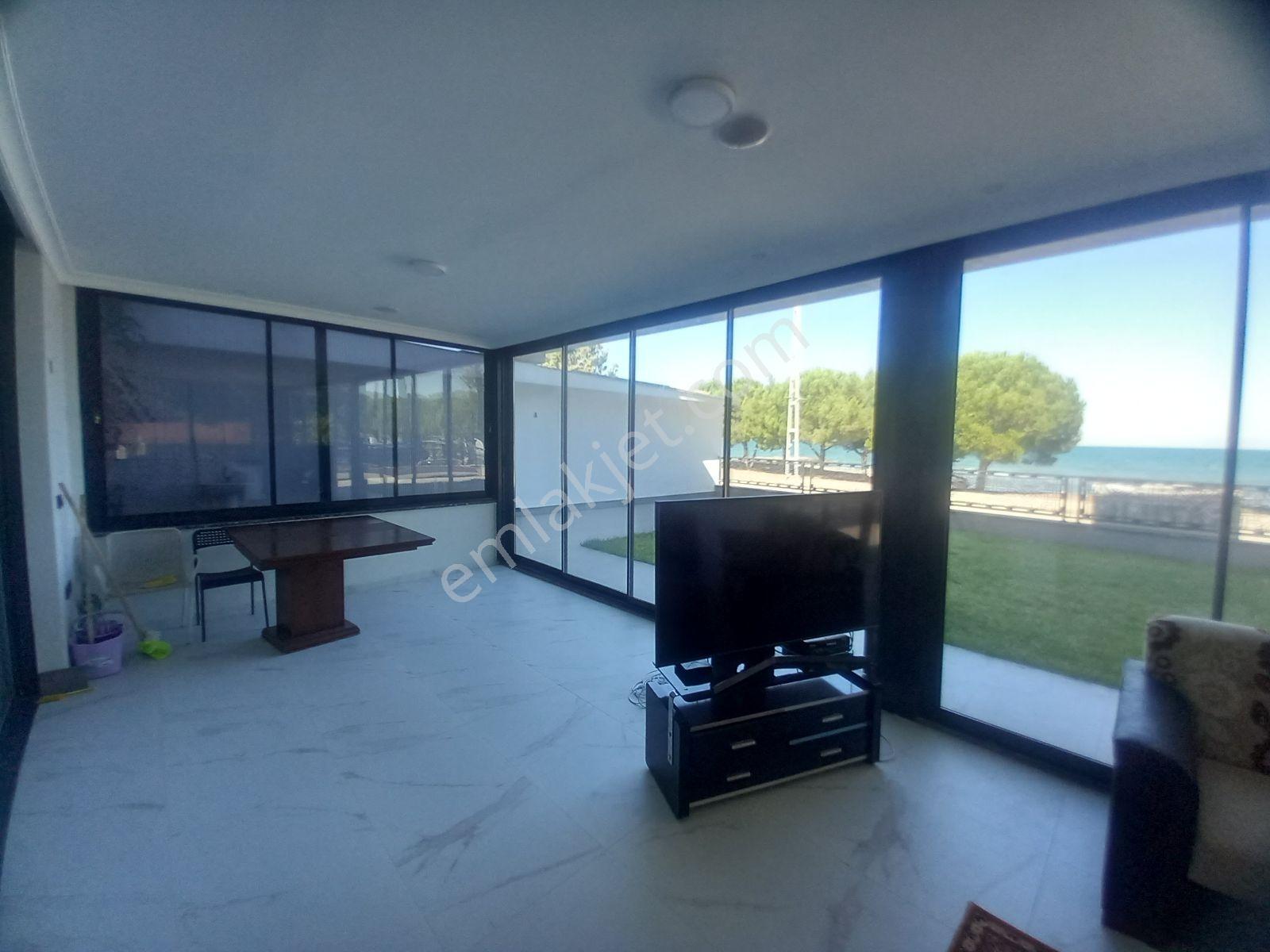 Erlife Yeg Den Çatalçam Da Denize Sıfır Satılık Villa — fotoğraf 14
