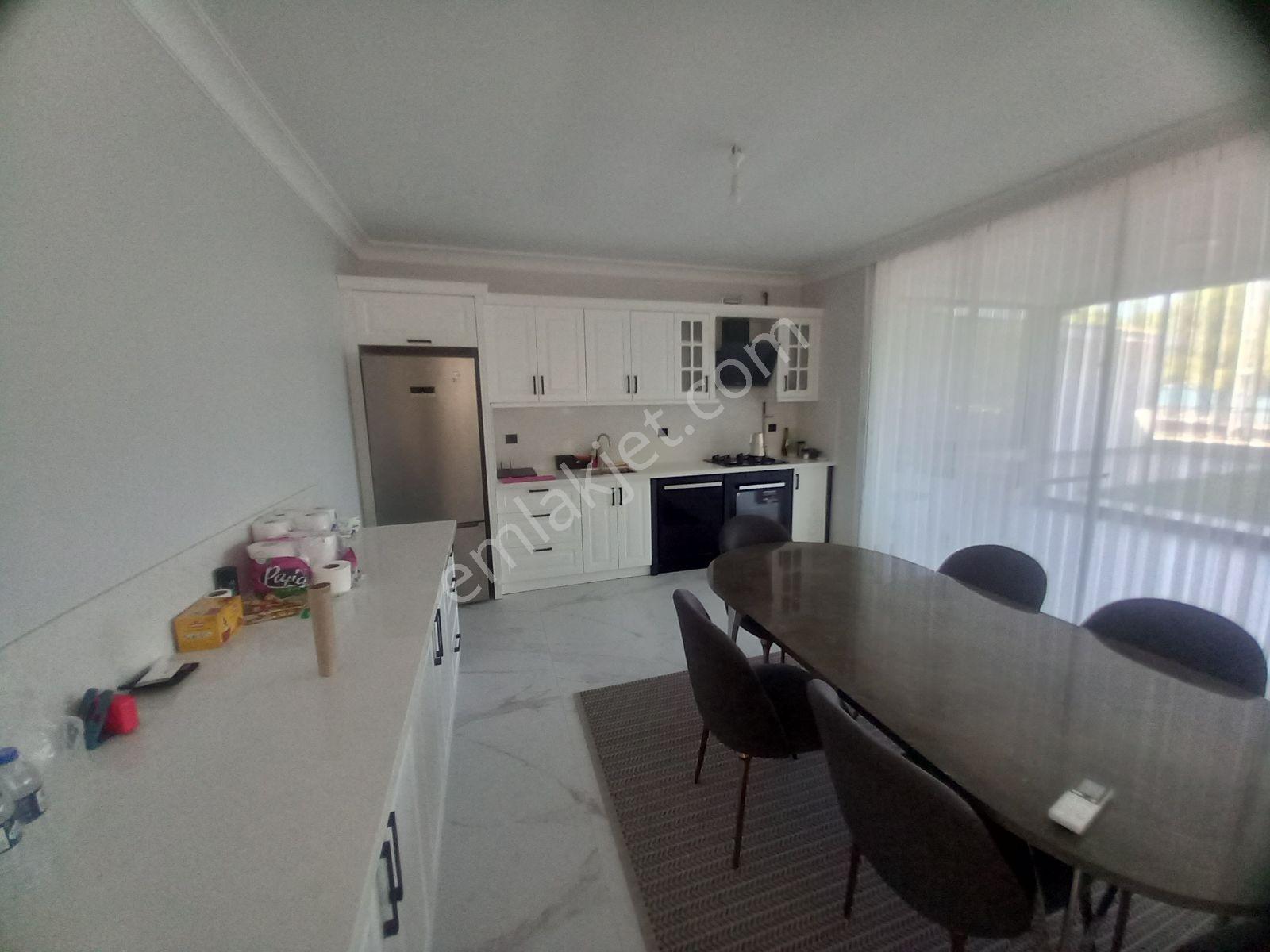 Erlife Yeg Den Çatalçam Da Denize Sıfır Satılık Villa — fotoğraf 18