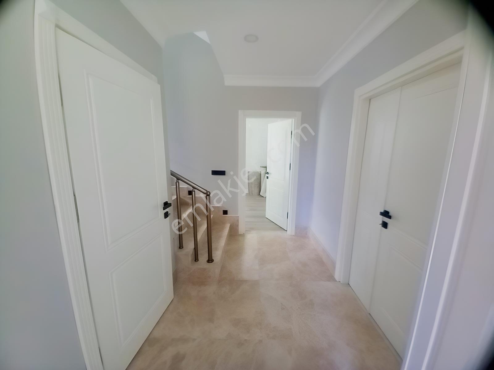 Erlife Yeg Den Çatalçam Da Denize Sıfır Satılık Villa — fotoğraf 27