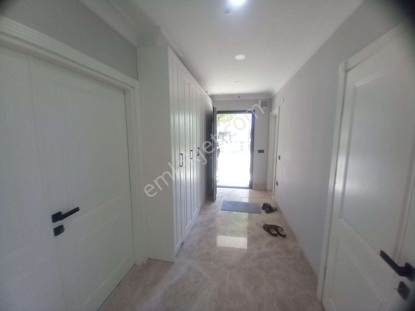 Erlife Yeg Den Çatalçam Da Denize Sıfır Satılık Villa — fotoğraf 28