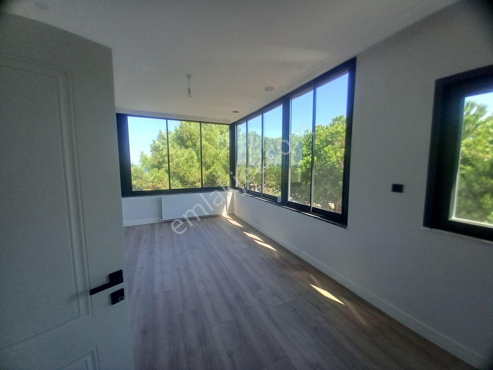 Erlife Yeg Den Çatalçam Da Denize Sıfır Satılık Villa — fotoğraf 34