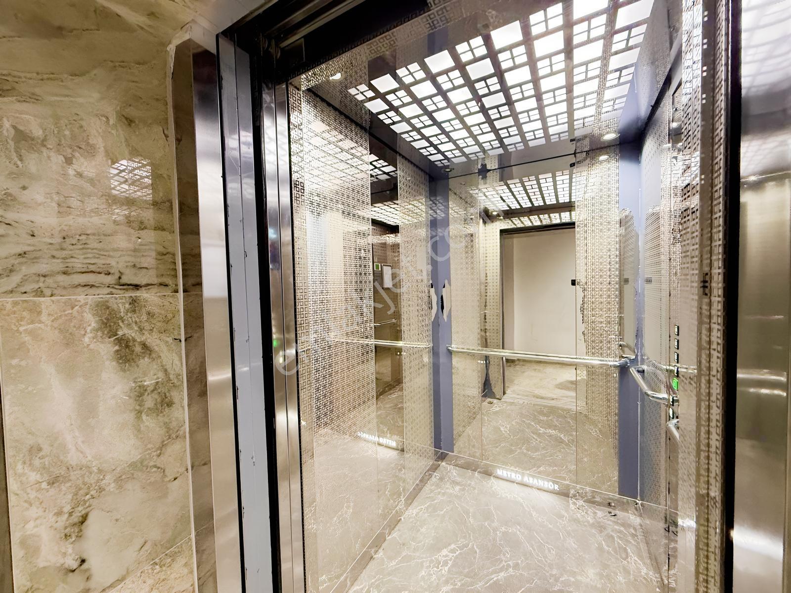 Remax Semra Akkaya'dan Akıllı Sistem Donatılı Satılık Özel 1+1 — fotoğraf 19