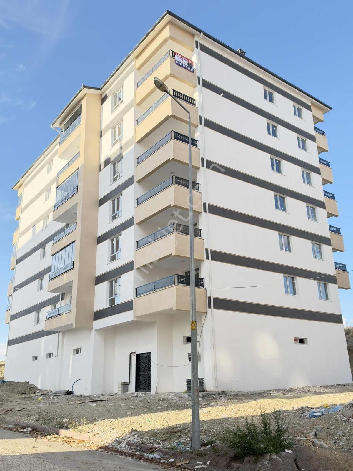 Sivas Kılavuz Mahallesinde Satılık Sıfır 3+1 Daire