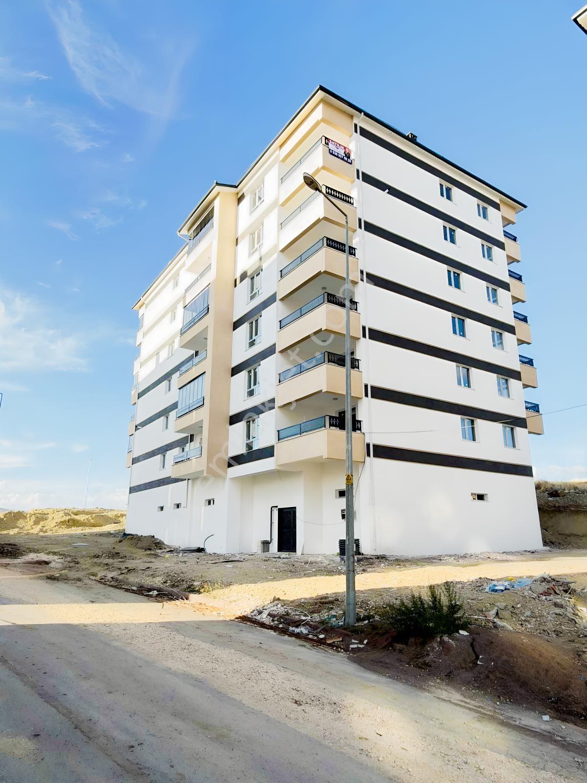 Sivas Kılavuz Mahallesinde Satılık Sıfır 3+1 Daire — fotoğraf 2