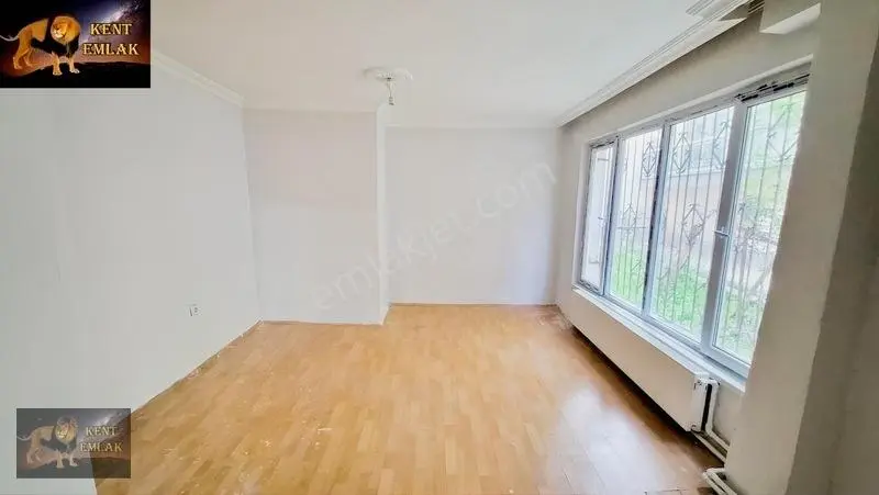 Kent Emlaktan Abidinpaşada Kot-2 De 2+1 Satılık Bahçe Katı Daire