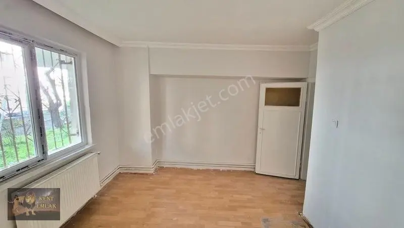 Kent Emlaktan Abidinpaşada Kot-2 De 2+1 Satılık Bahçe Katı Daire — fotoğraf 11