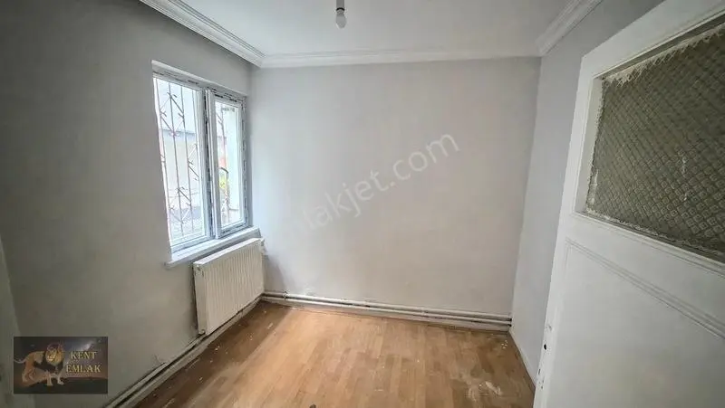 Kent Emlaktan Abidinpaşada Kot-2 De 2+1 Satılık Bahçe Katı Daire — fotoğraf 15