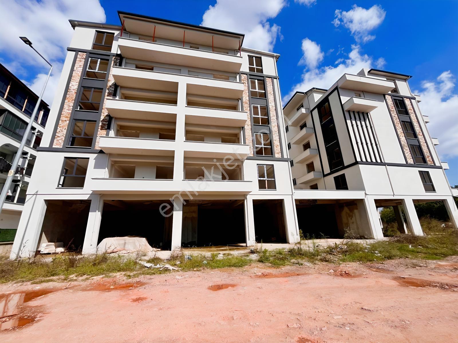 Kartepe Kent Meydanında | Kaymakamlık Yanı | 3+1 Ara Kat Daıre — fotoğraf 20