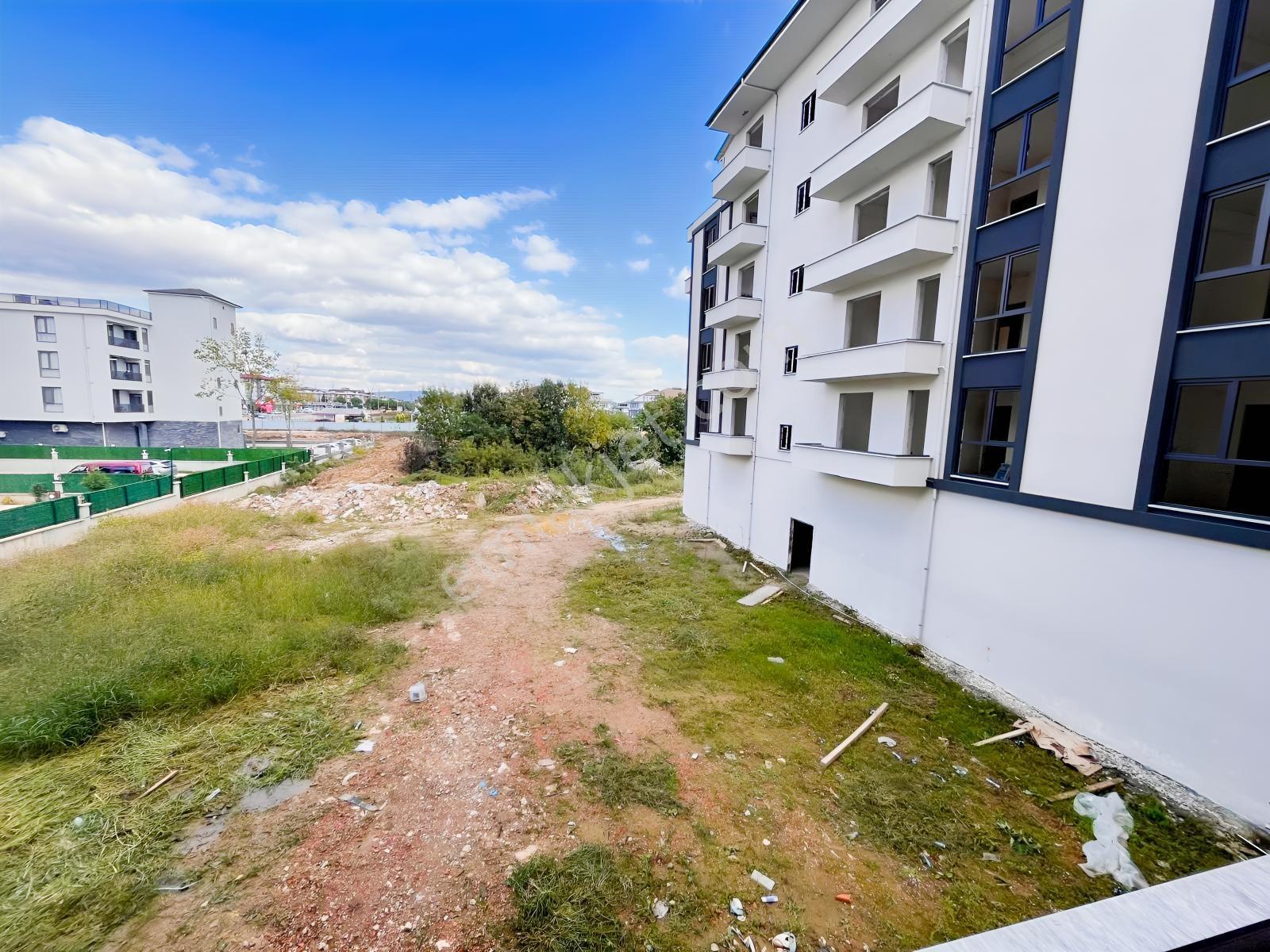 Kartepe Kent Meydanında | Kaymakamlık Yanı | 3+1 Ara Kat Daıre — fotoğraf 22